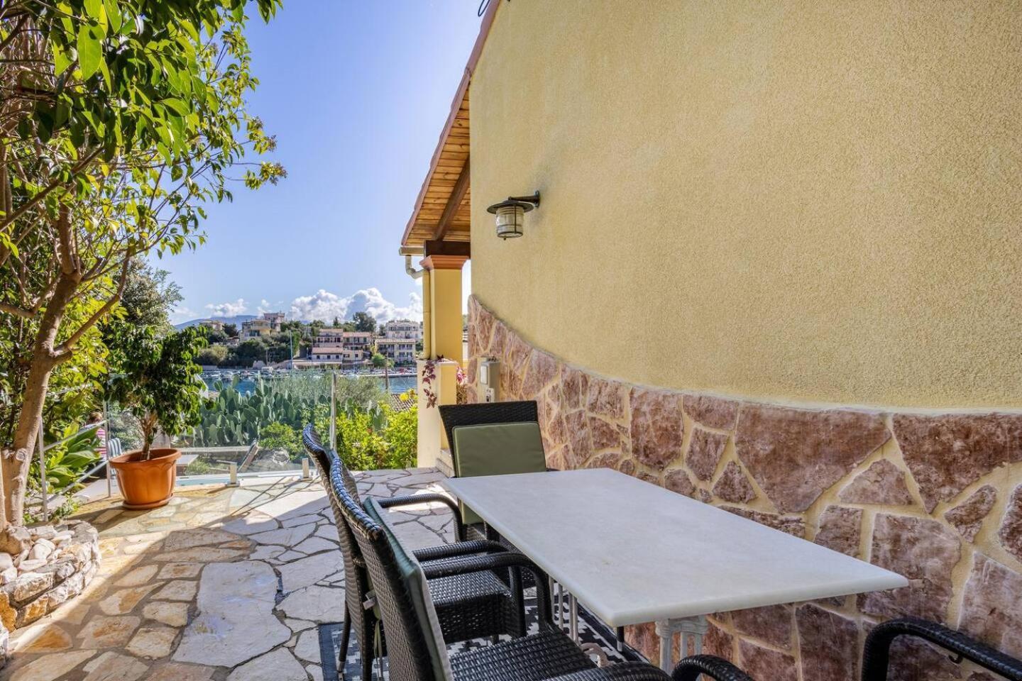 Villa Edem Kassiopi Exterior photo