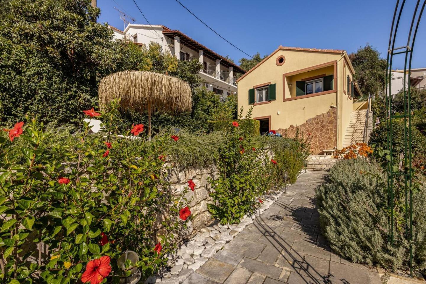 Villa Edem Kassiopi Exterior photo